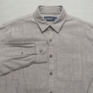 Abercrombie & Fitch Shirt‎ Mens Small Gray Herringbone Flannel Button Front